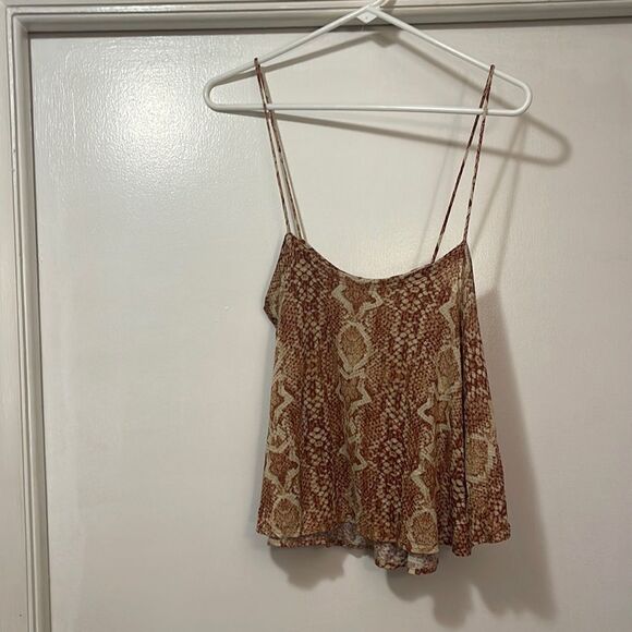NWT urban outfitters top medium - Picture 1 of 5